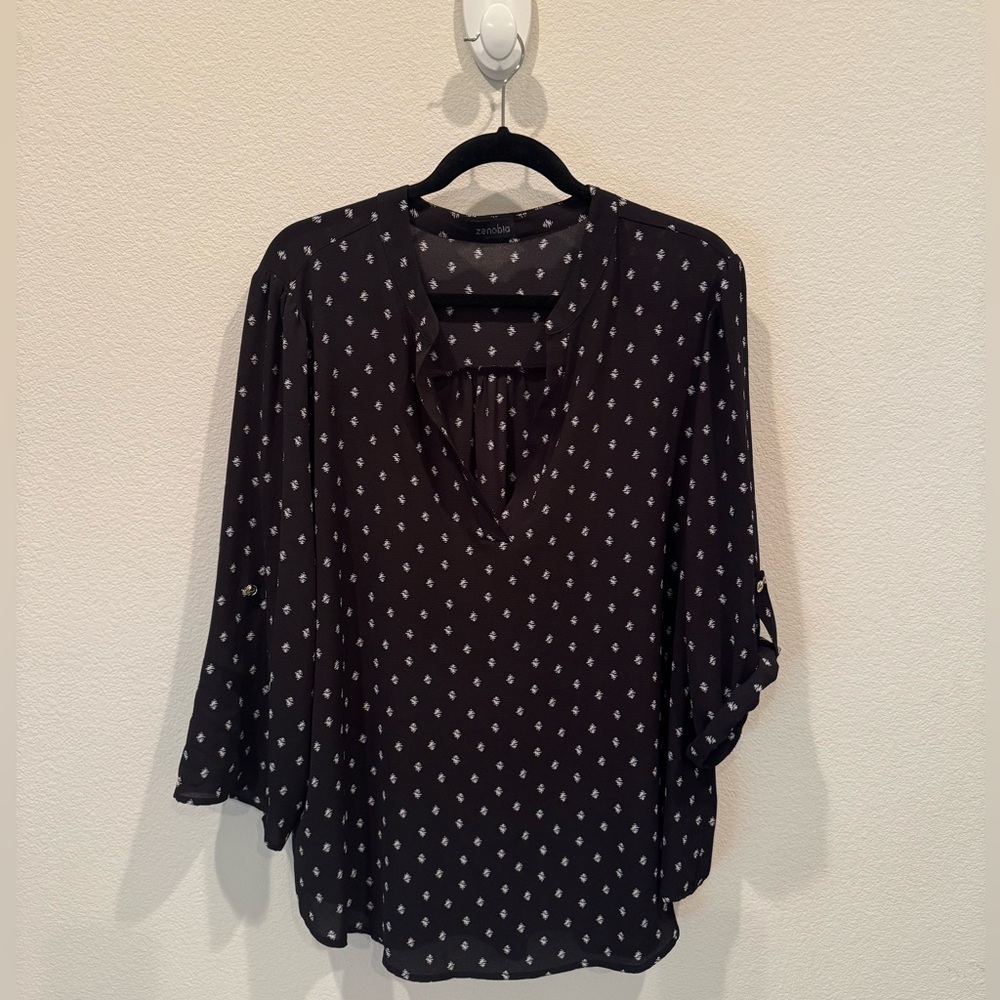 Zenobia Black and White Geometric Dot Blouse